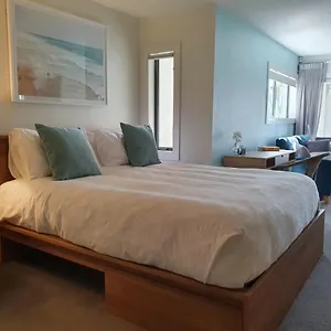 Peaceful Mount Moments To & Downtown Apartment Mount Maunganui